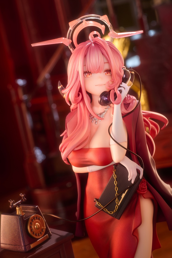 ドレス陸八魔 アル・ブルーアーカイブ・ガレージキット