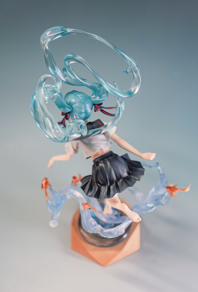 ~ミク・みず~・未塗装ガレージキット