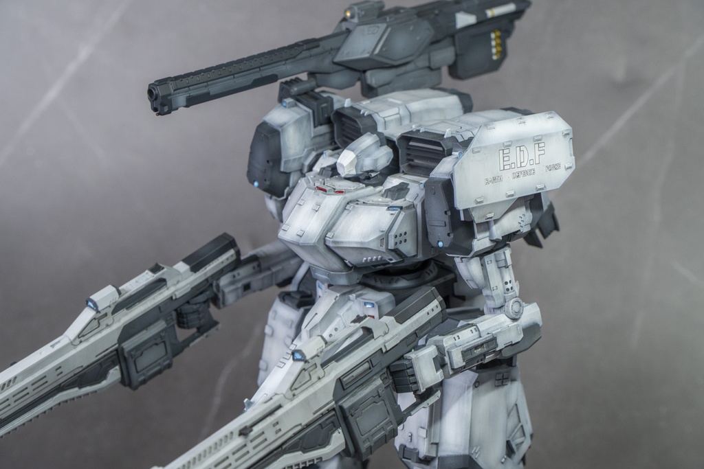 ニクスセイバ一・地球防衛軍6