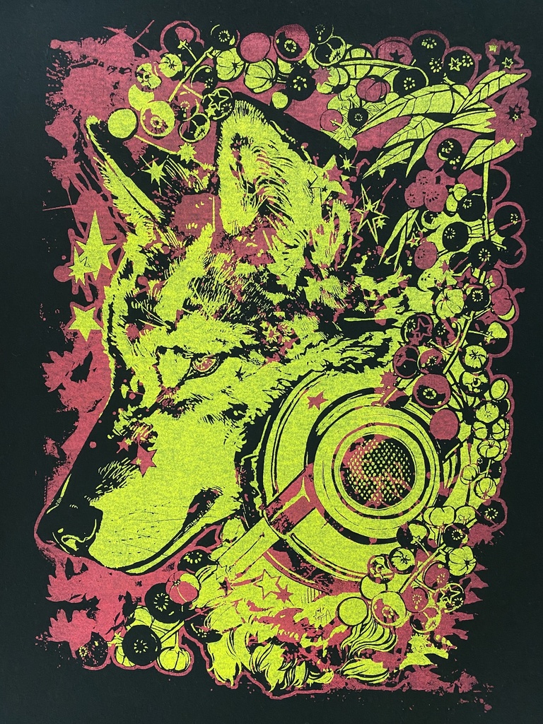 狼ヘッドホン(ヨウシュヤマゴボウ)/Tシャツ