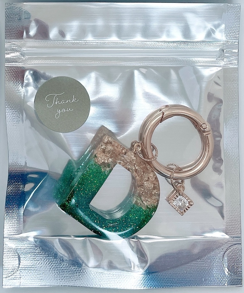 ラメキーホルダー【DEKU】