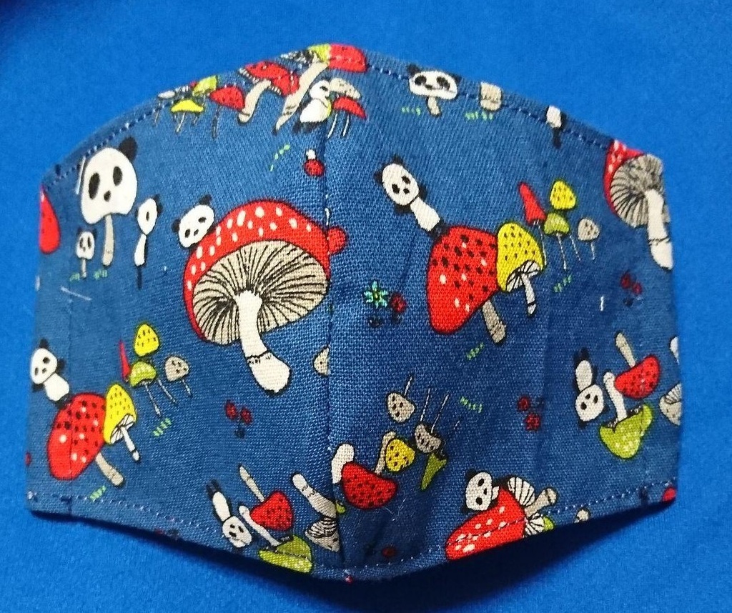 ハンドメイドマスク パンダきのこ