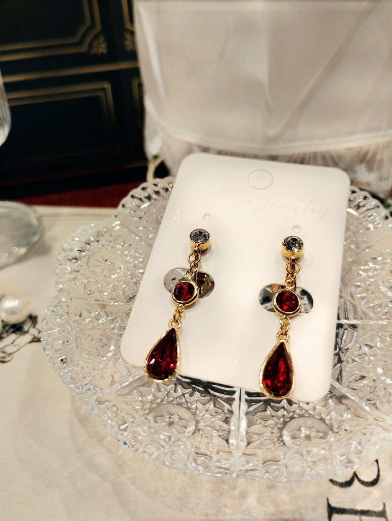 ルビーcolor♦ドロップイヤリング