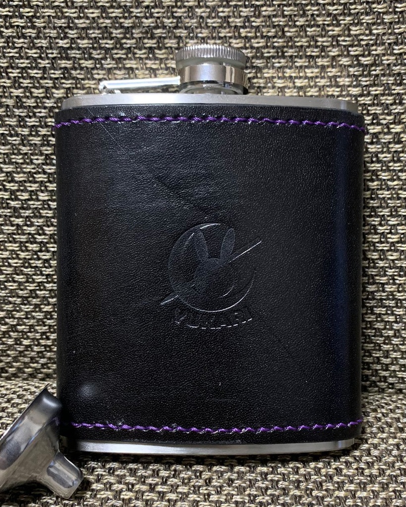 結月ゆかりモチーフ 本革スキットルカバー