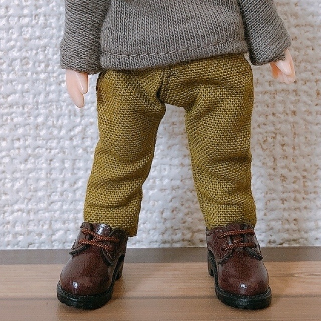 ストレートパンツ