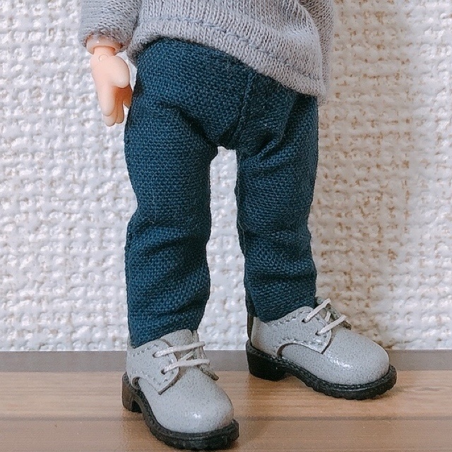 ストレートパンツ