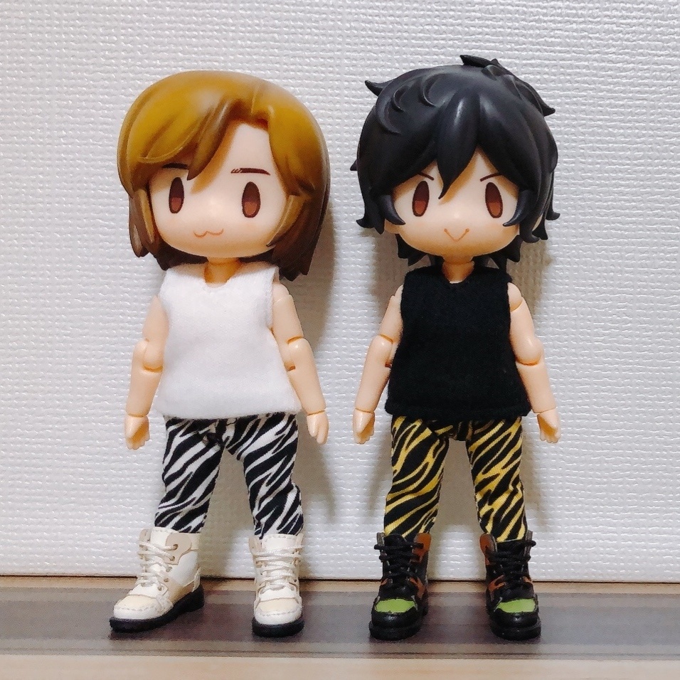 アニマルスキンパンツ