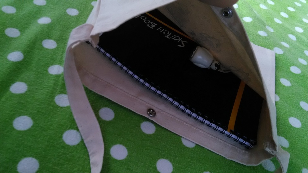 サコッシュ・宝石のサングリア