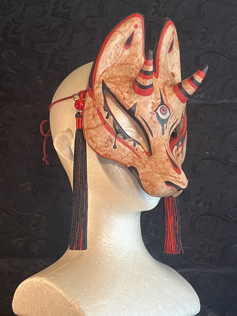 角狐半面・紅魔