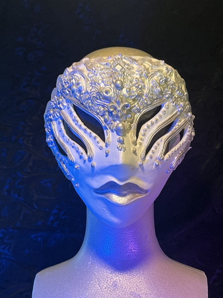 女面・オデット