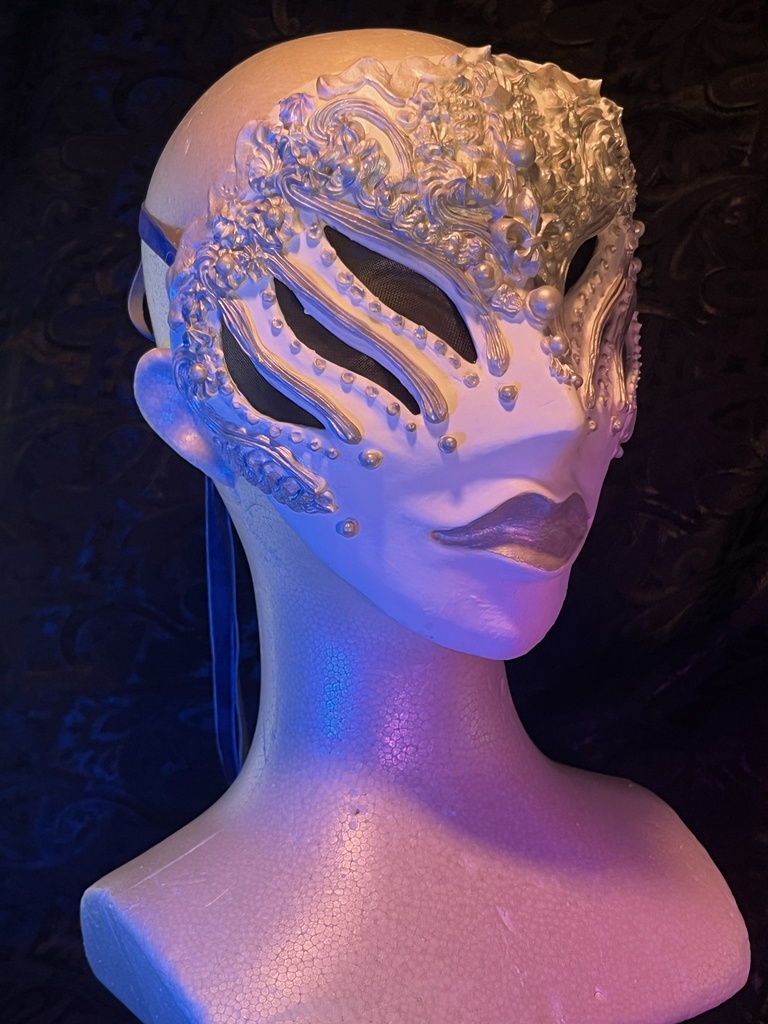 女面・オデット