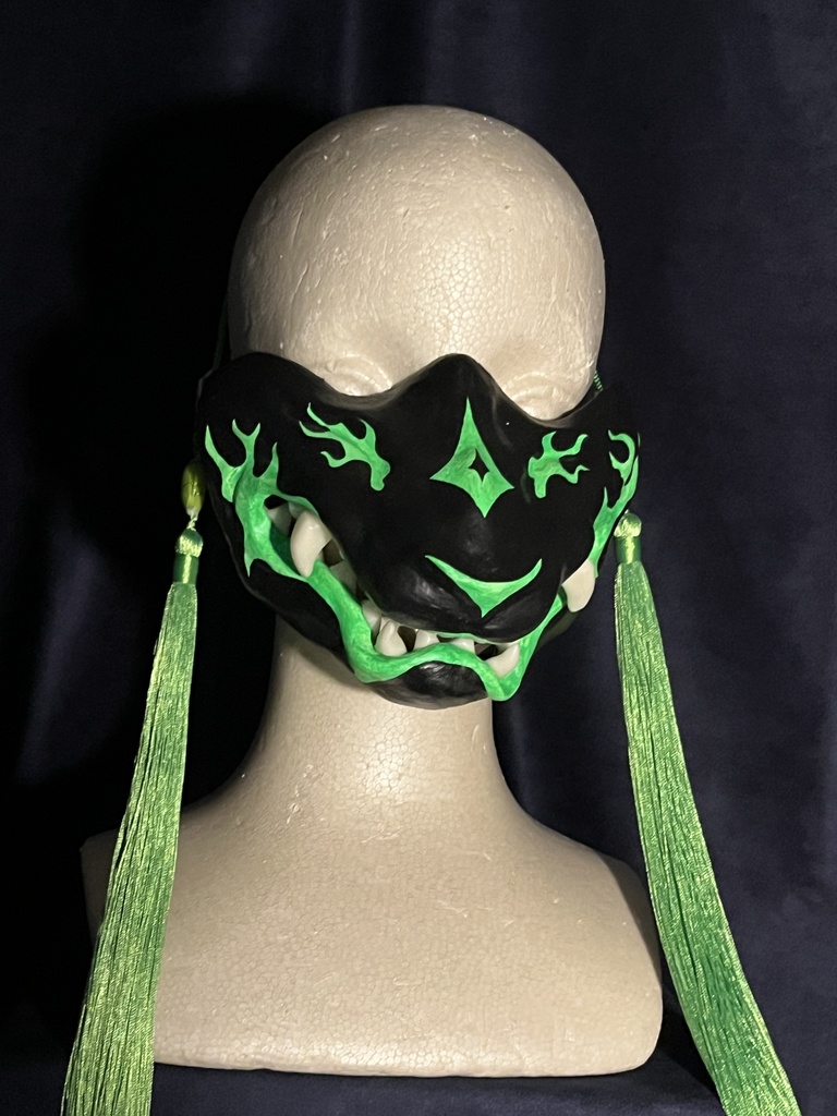 黒狗ノ口面・碧炎