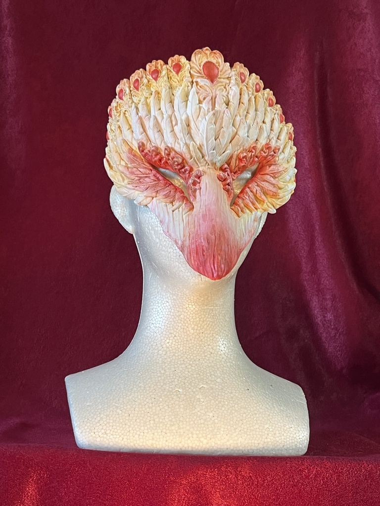 羽根面(モデル・モリガン)鳳凰