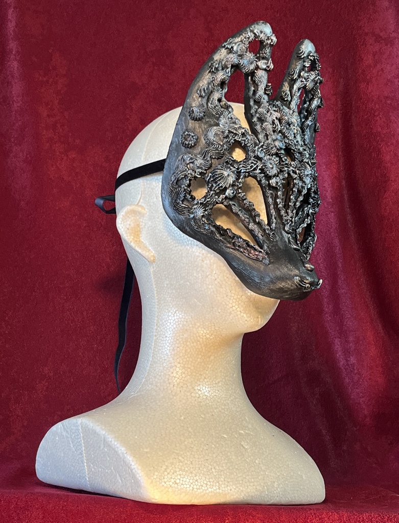 ホイップ狐半面・カシードラル