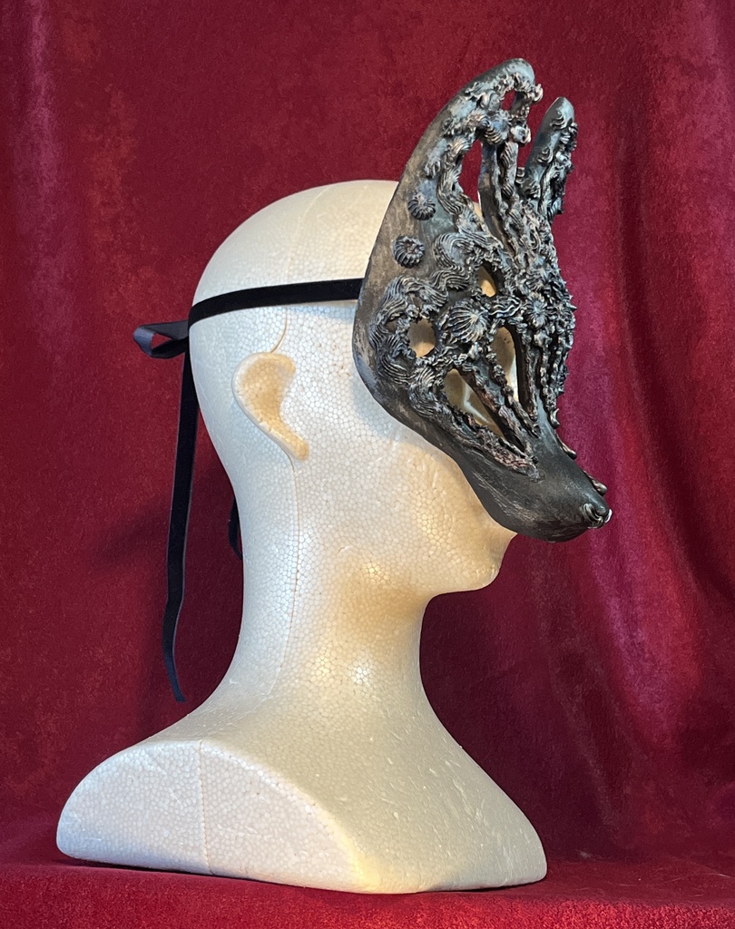 ホイップ狐半面・カシードラル