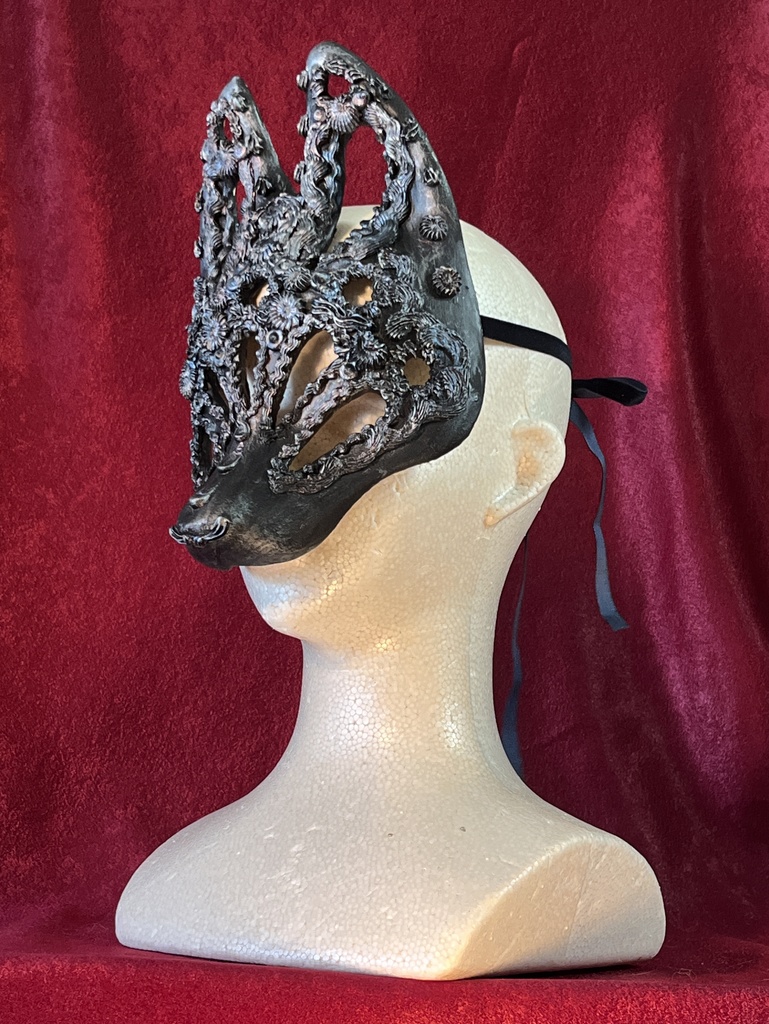 ホイップ狐半面・カシードラル