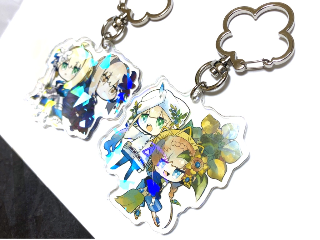 Flowers and jewels アクリルキーホルダー