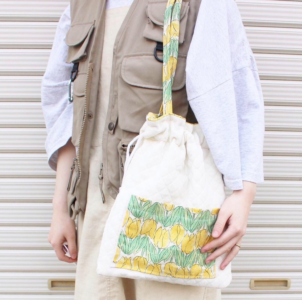 :君の庭のチューリップバッグ: