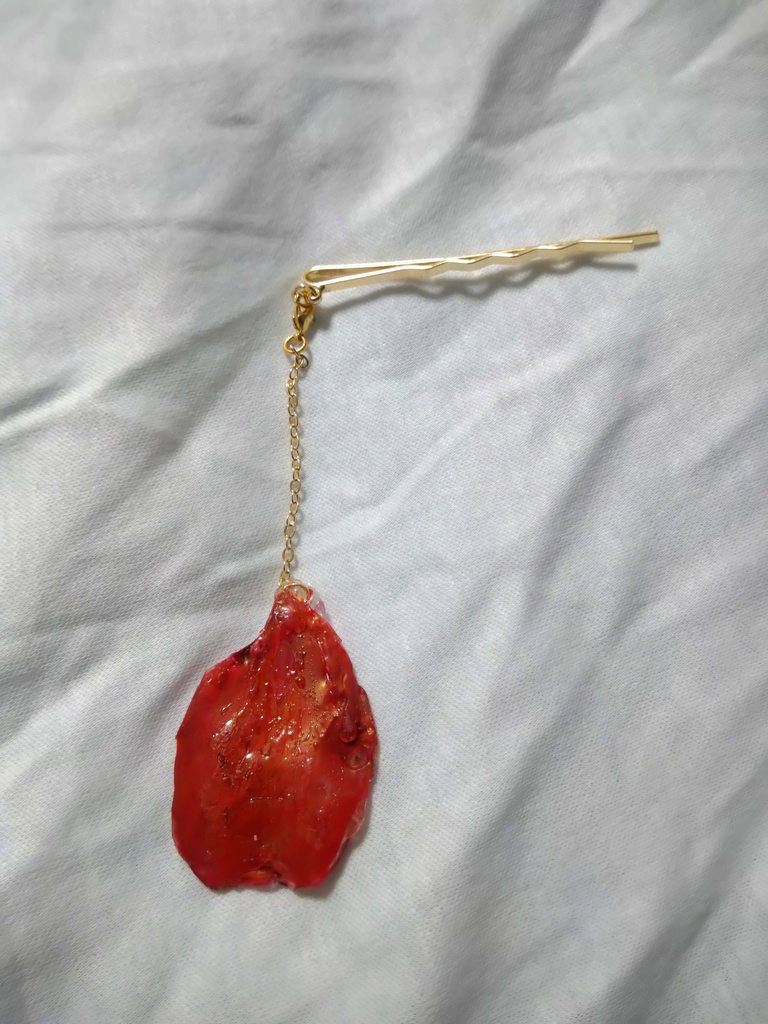 山茶花のヘアアクセサリー