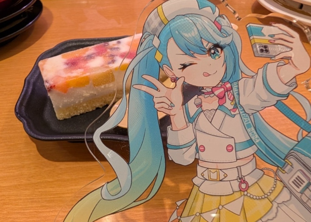 サンパレスちゃん自撮りアクスタ