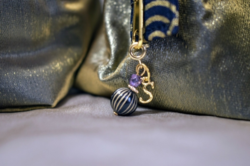 燭台切光忠ポーチ/※ご購入前に希望表地をメッセージでご連絡ください