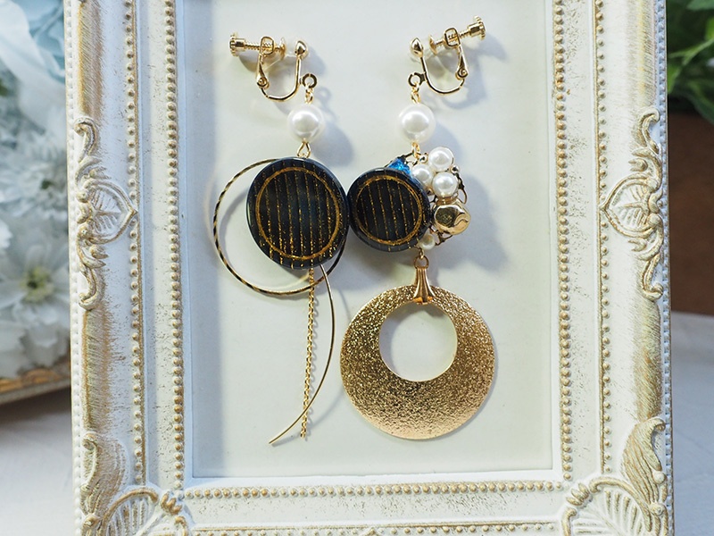 【呪術廻戦】五条悟 イメージボタンイヤーアクセ J-118【販売終了】