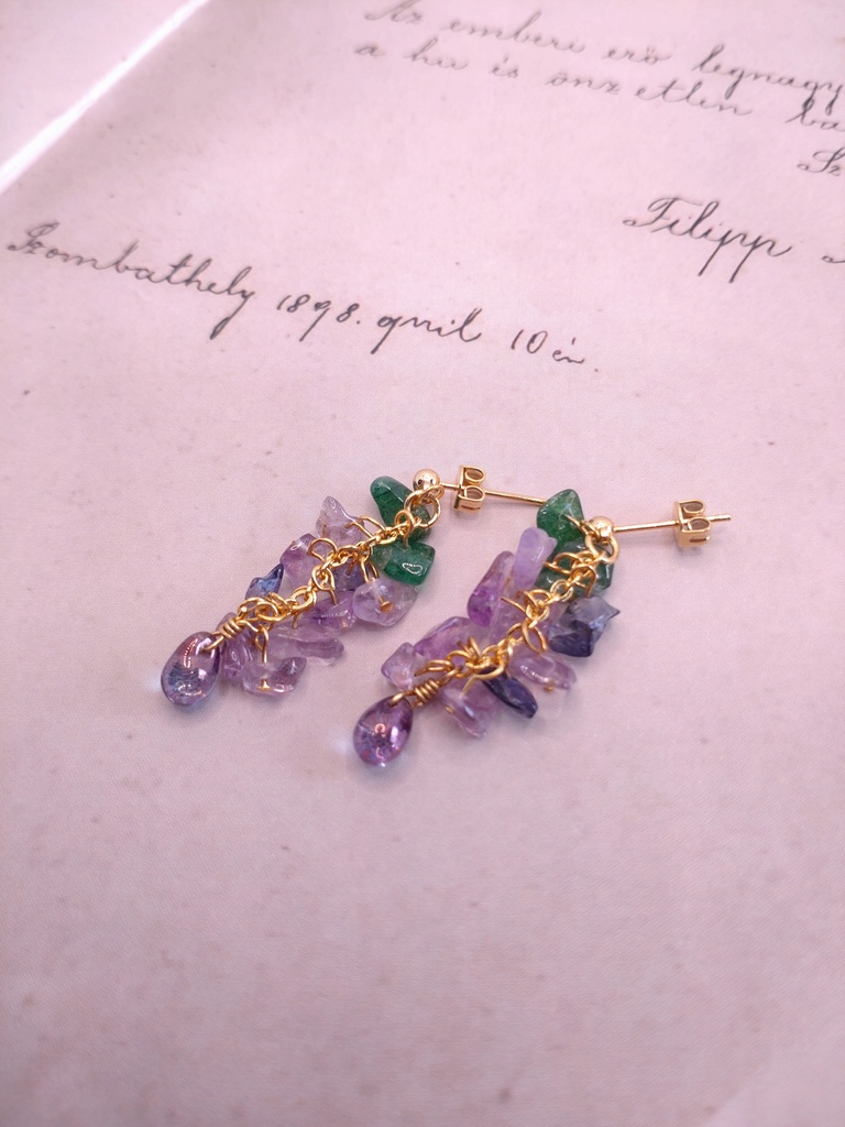 猫猫さんの毒花シリーズ 藤花のピアス