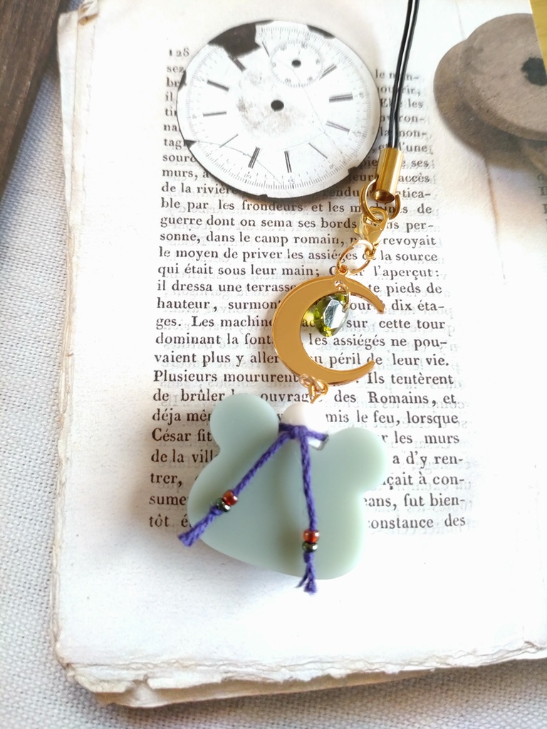 じんしかえるのストラップ