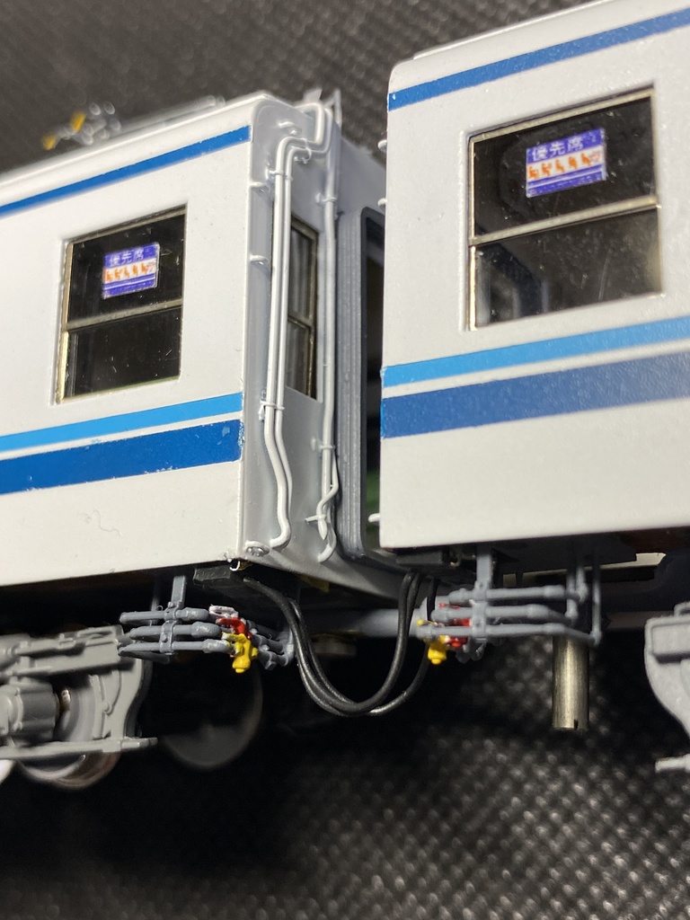 東武8000用車端空気管