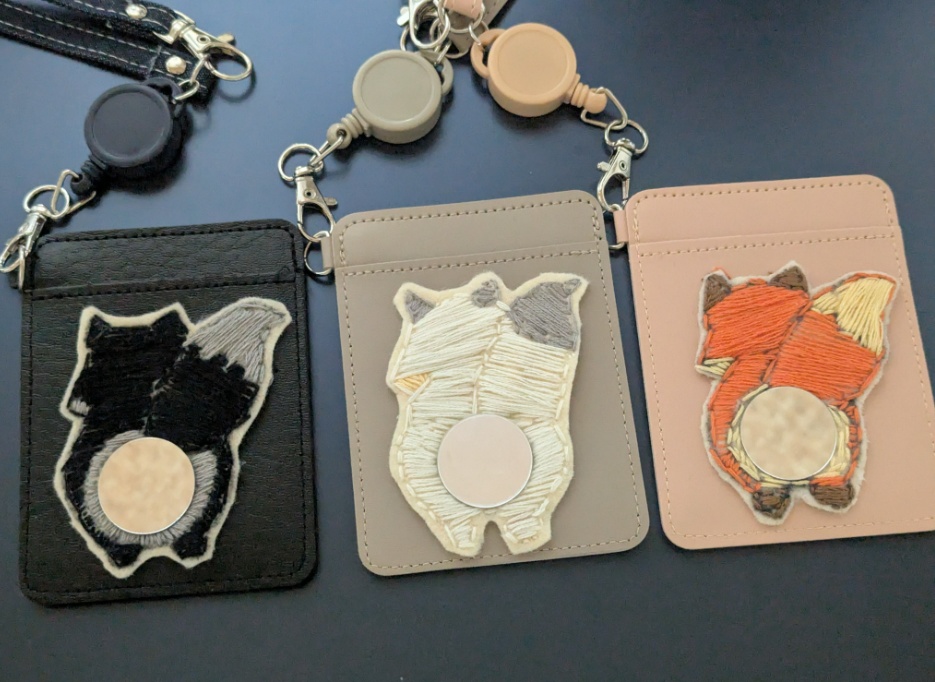 狐のおちりパスケース　ミラー付き