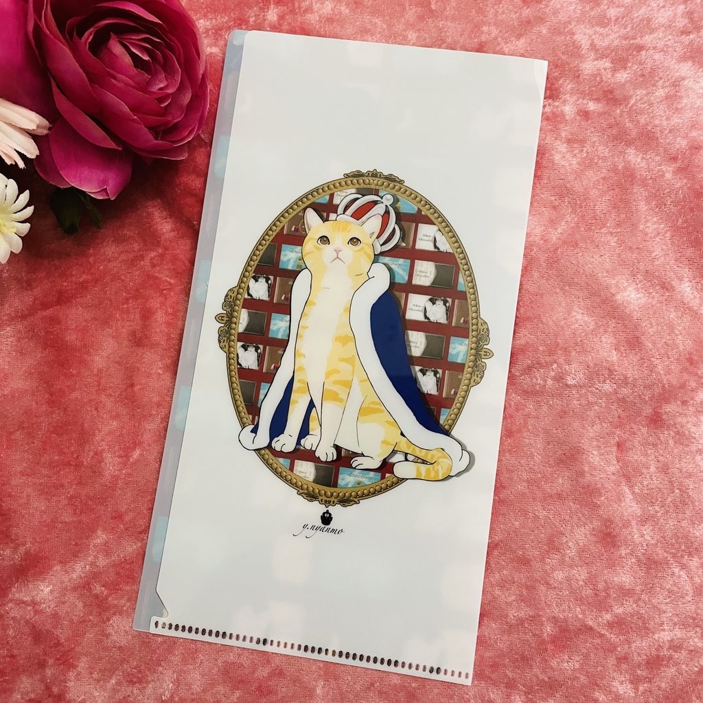 王冠チャトラ猫　チョコレートパッケージ柄　マスクケース