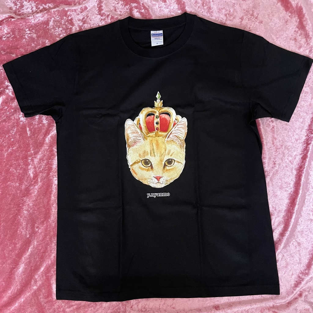 茶トラ王冠猫　男女兼用Tシャツ　ブラック　Mサイズ