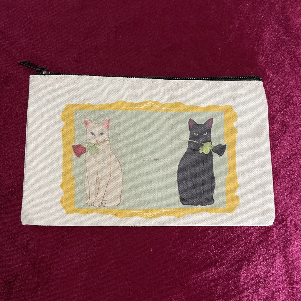 黒猫　白猫　と薔薇　ポーチ