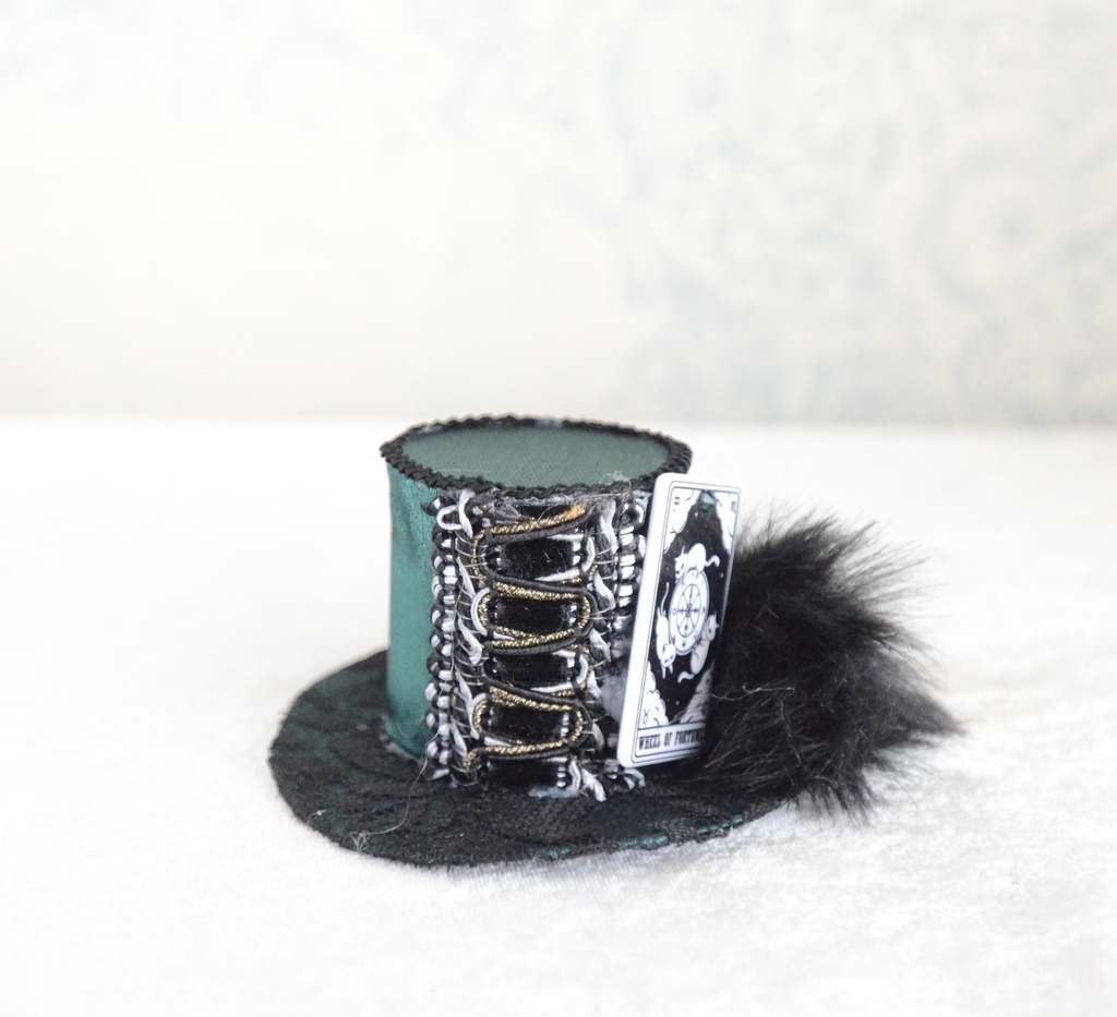 ミニハット(猫のタロットカード・運命の輪)