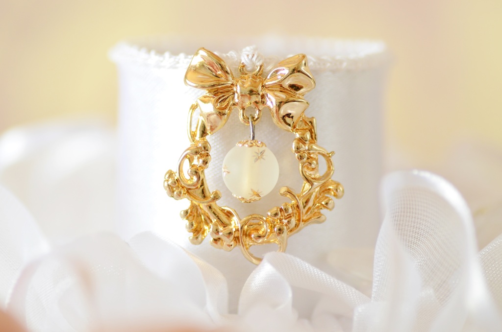 純白の季節(息を吹きかけてくもった窓)