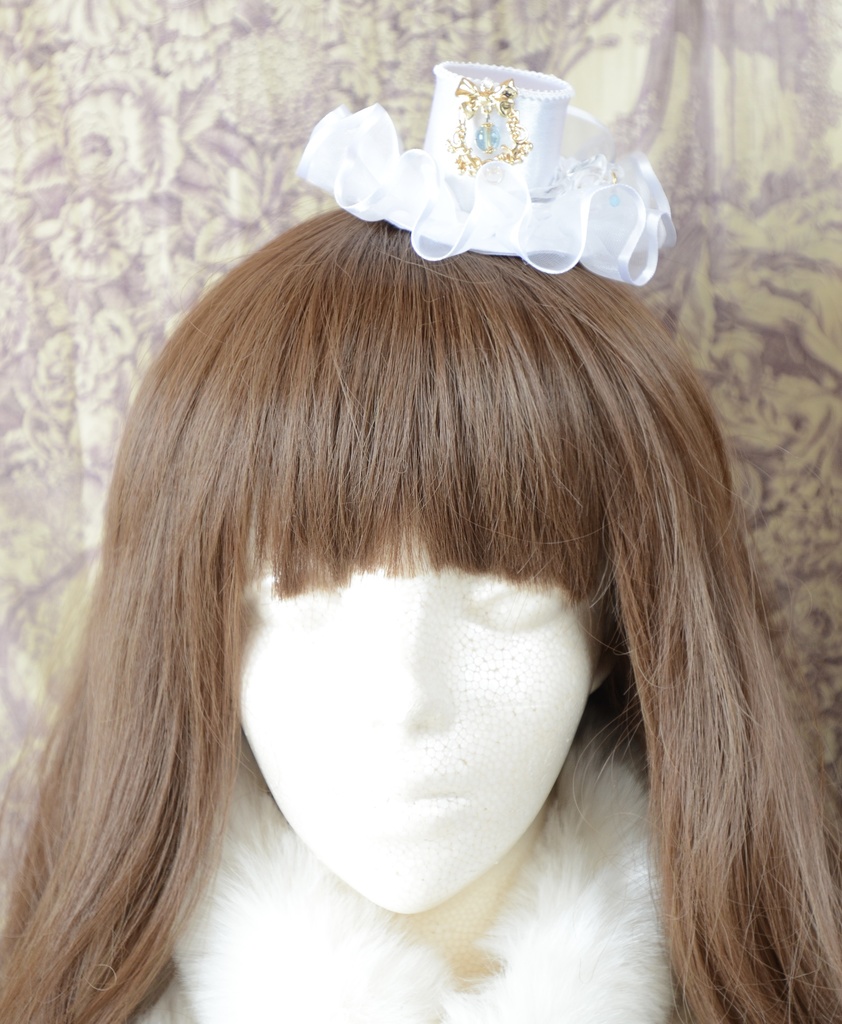 純白の季節(快晴の冬の空)