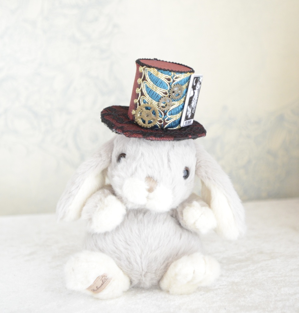 ミニハット(猫のタロットカード・戦車)