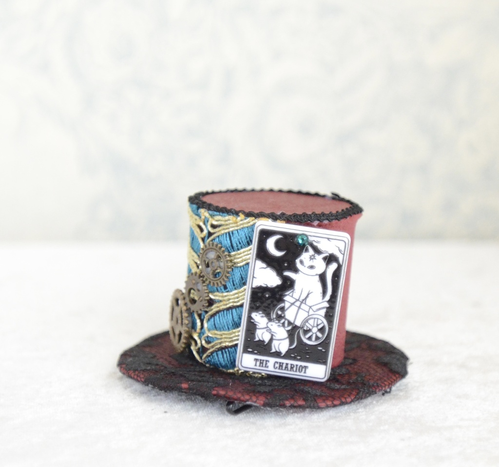 ミニハット(猫のタロットカード・戦車)