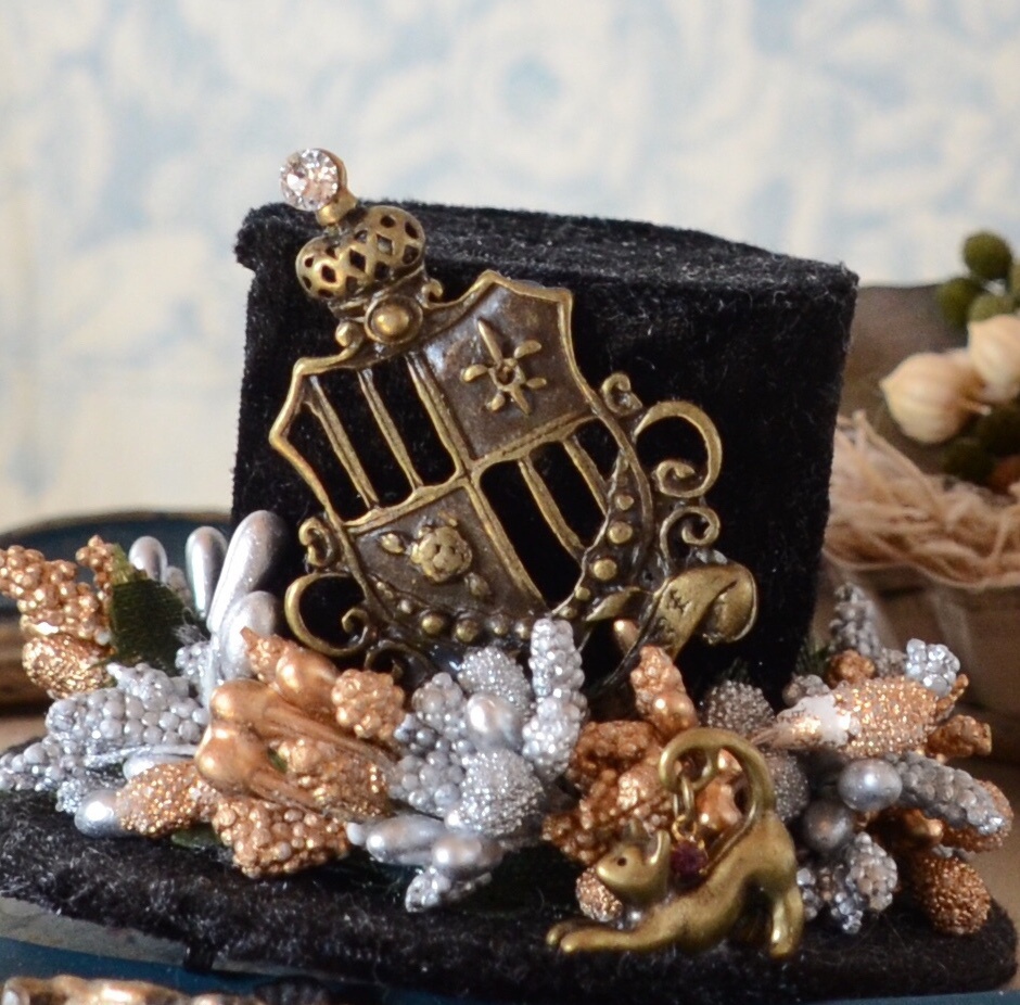 ミニハット(アンティークエンブレム・ブラック)