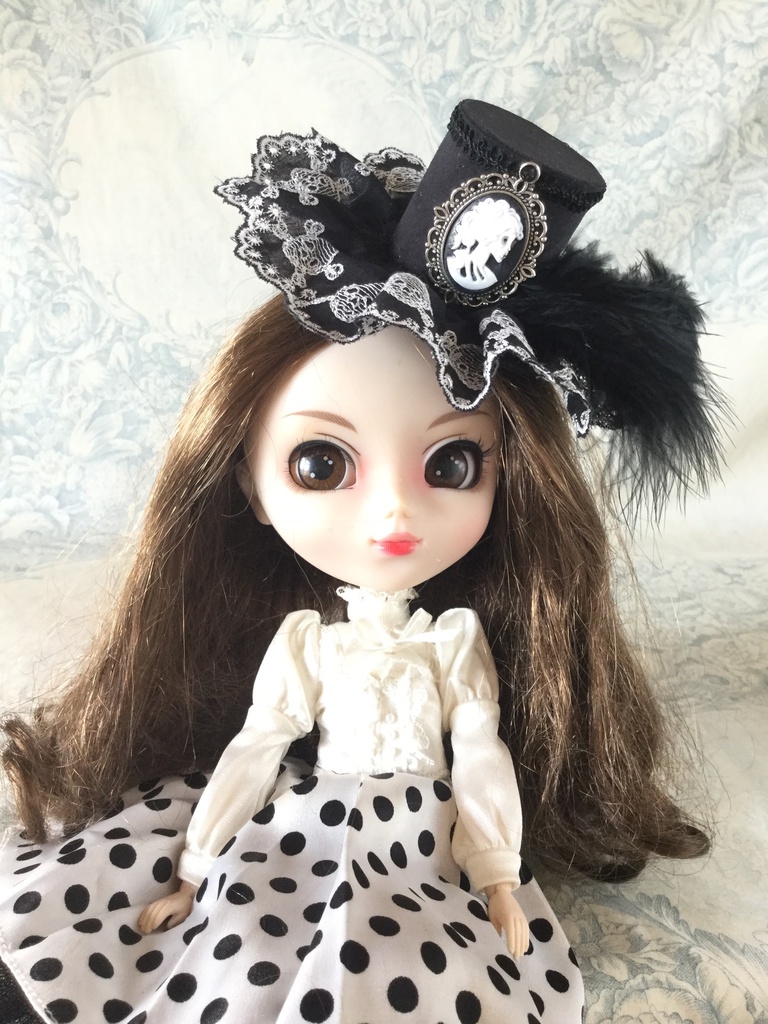 ミニハット(骸骨の貴婦人カメオ・シルバー)