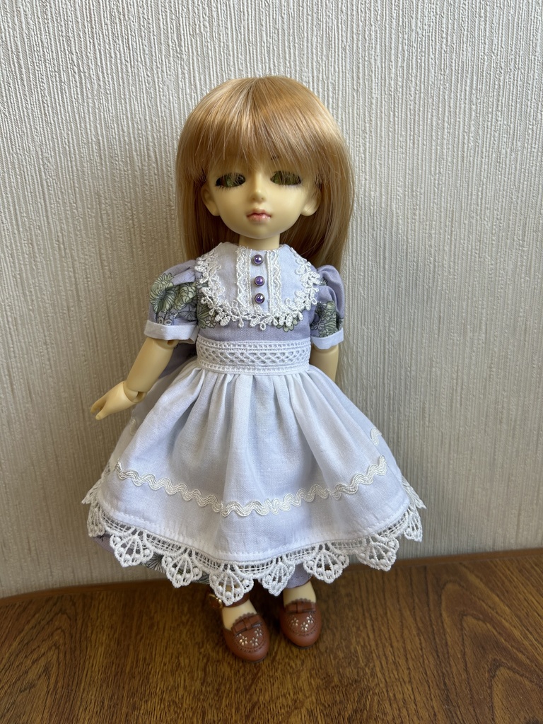 エプロンワンピース