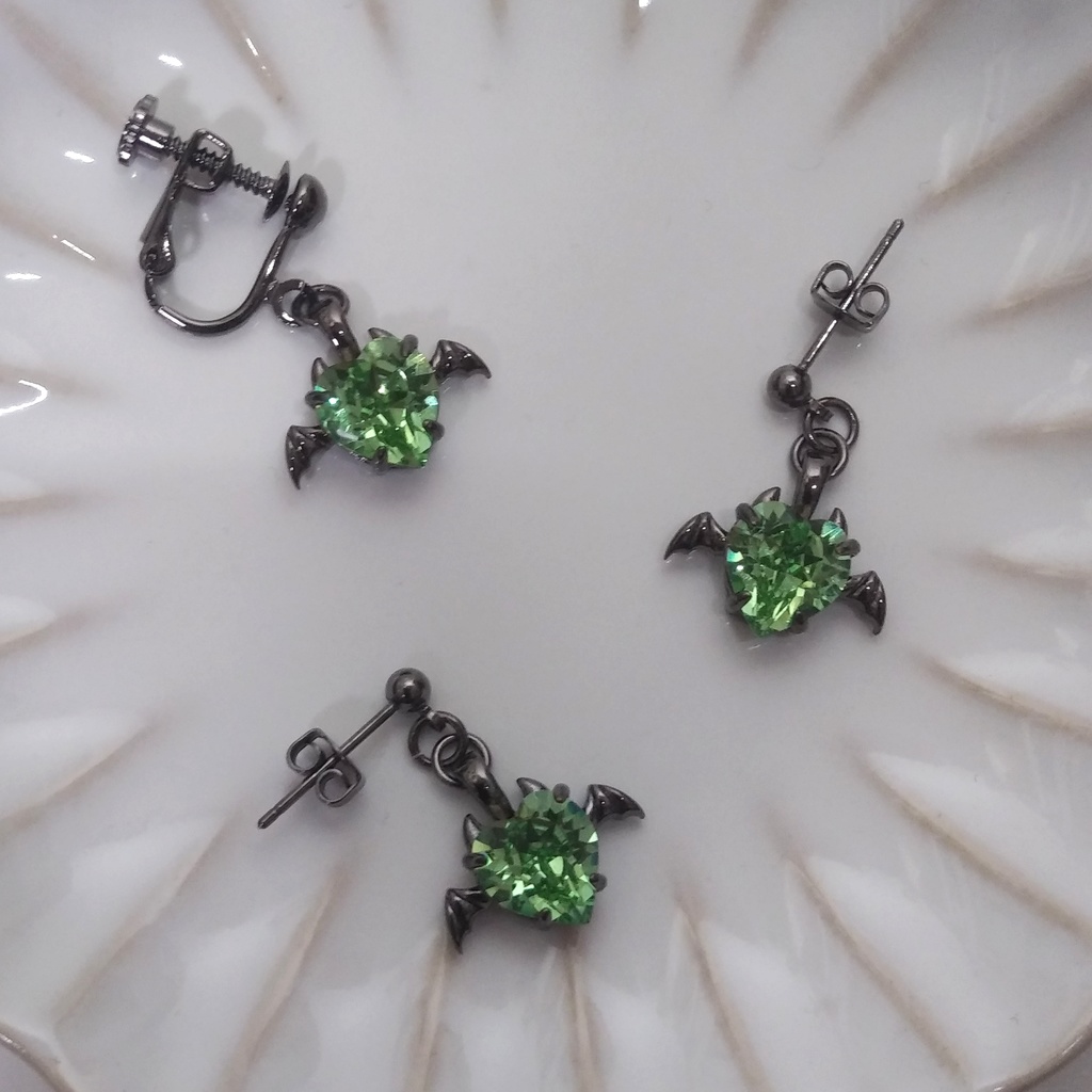 ディアソムニア寮イメージイヤリング・ピアス