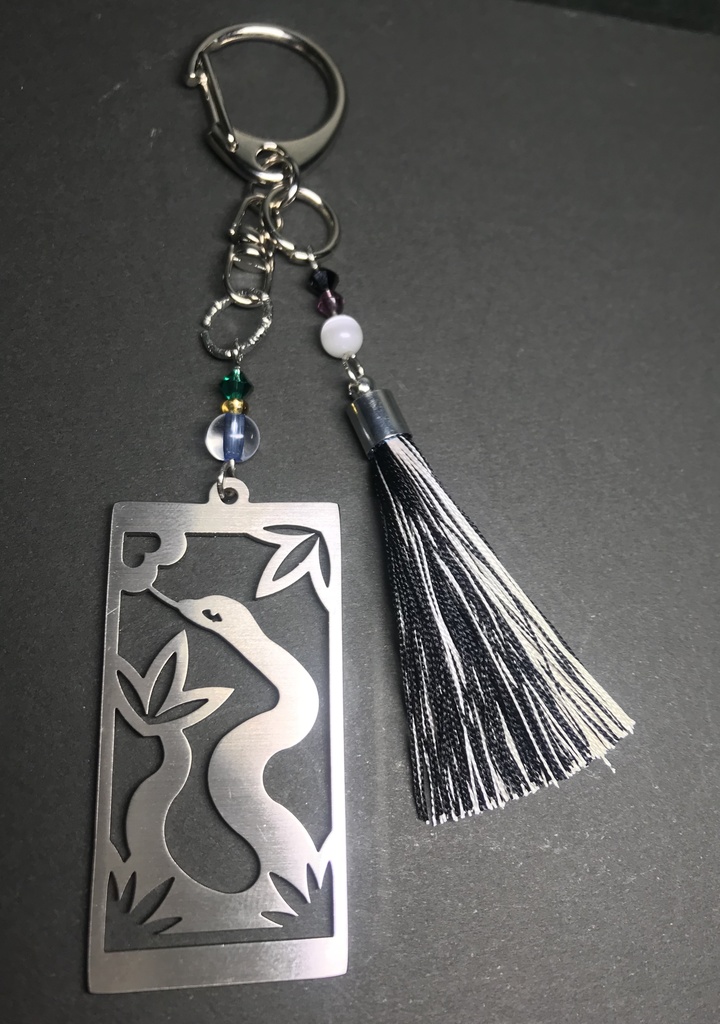 【伊黒 小芭内】 イメージキーホルダー ポストカード付き!