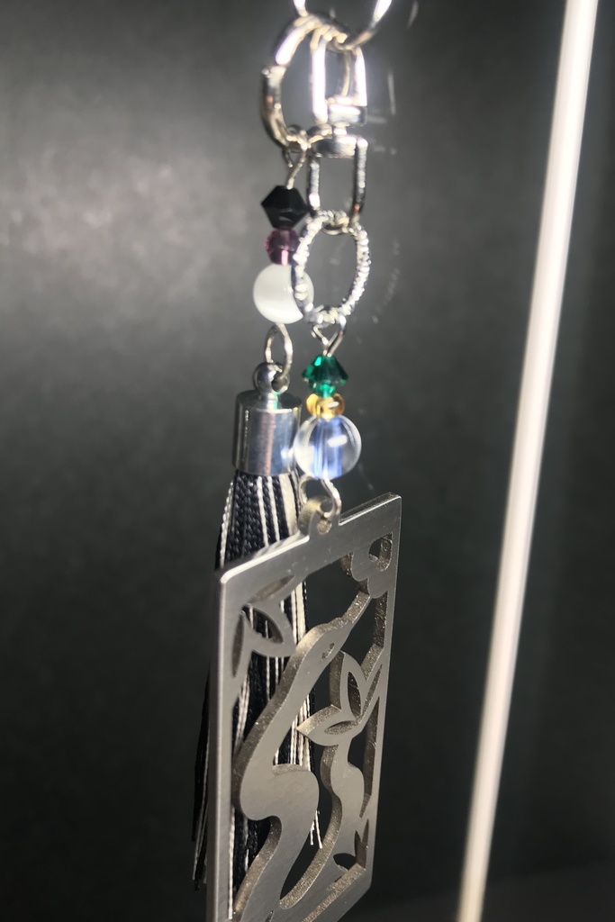 【伊黒 小芭内】 イメージキーホルダー ポストカード付き!