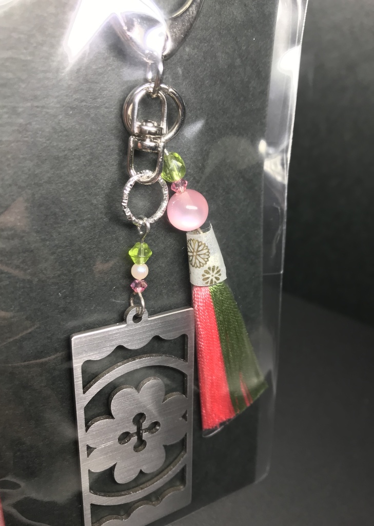 【甘露寺 蜜璃】 イメージキーホルダー ポストカード付き!