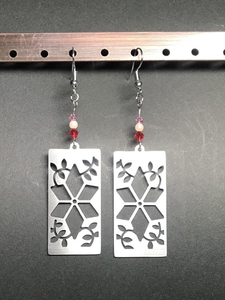 【竈門 禰豆子】 イメージピアスorイヤリング ポストカード付き!