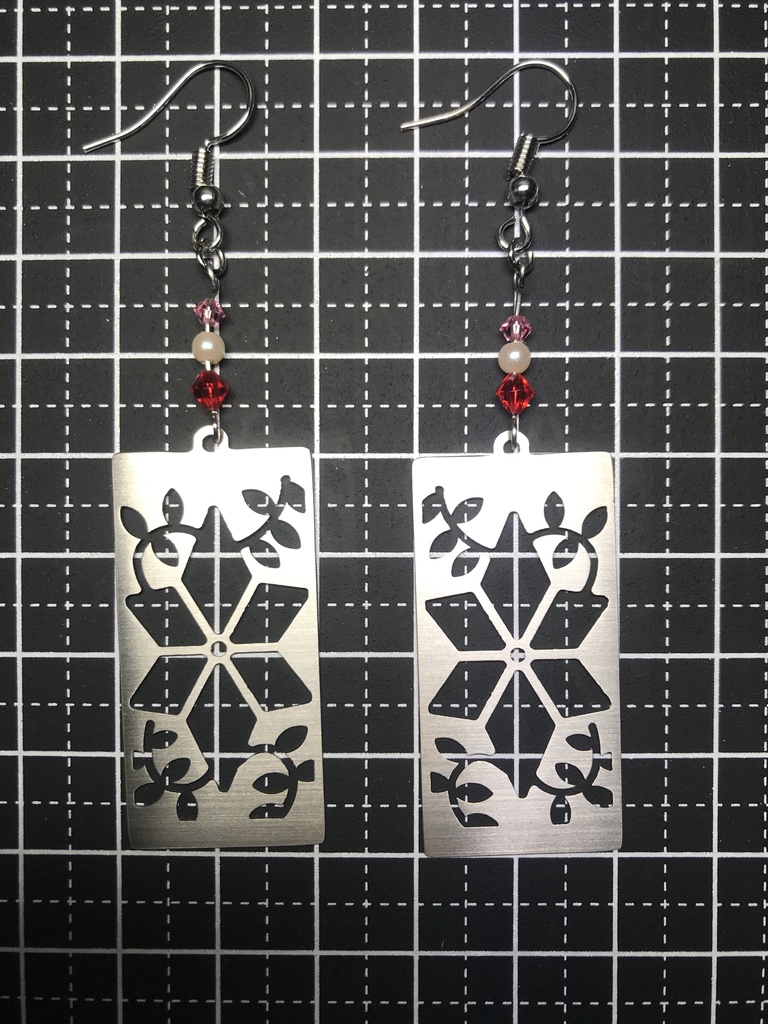 【竈門 禰豆子】 イメージピアスorイヤリング ポストカード付き!