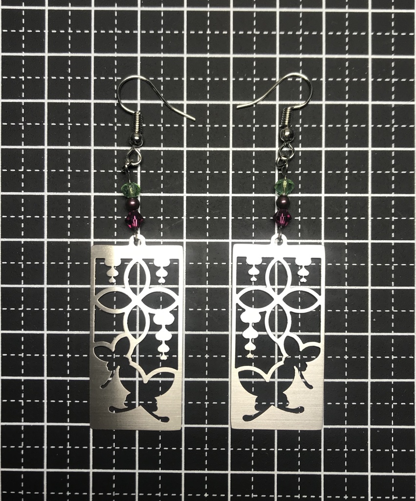 【胡蝶 しのぶ】イメージピアスorイヤリング ポストカード付き!