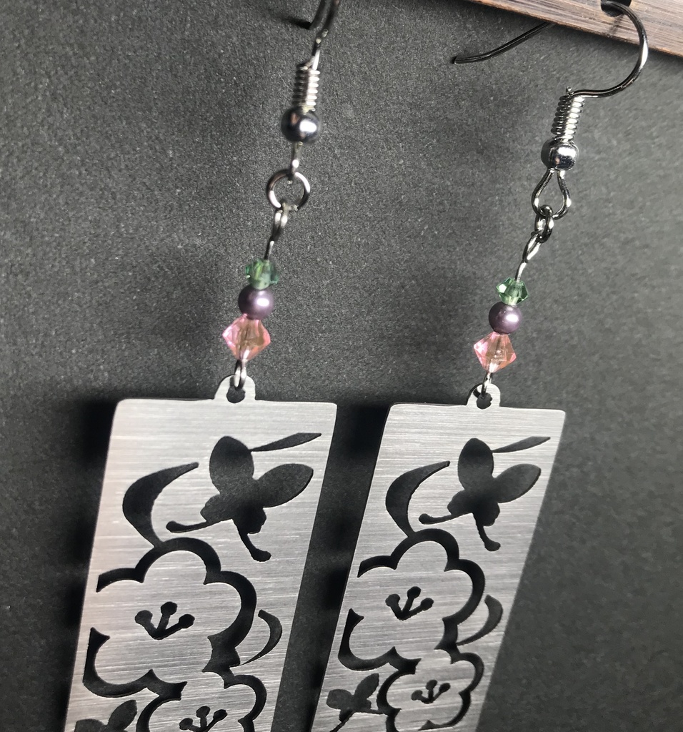 【栗花落 カナヲ】イメージピアスorイヤリング ポストカード付き!