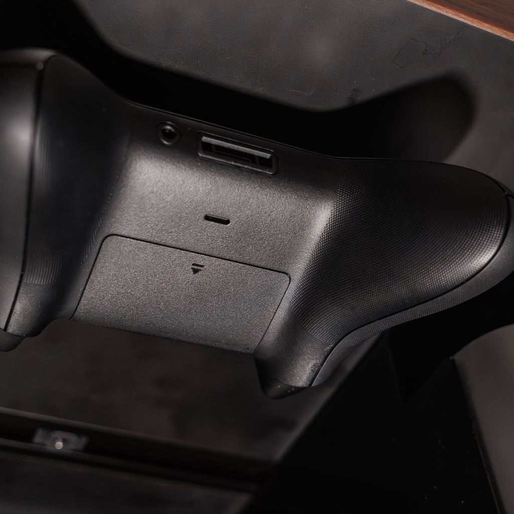 Mount for Xbox Wireless Controller